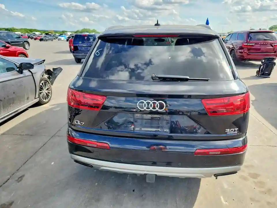 WA1VAAF79HD050486 2017 AUDI Q7-5