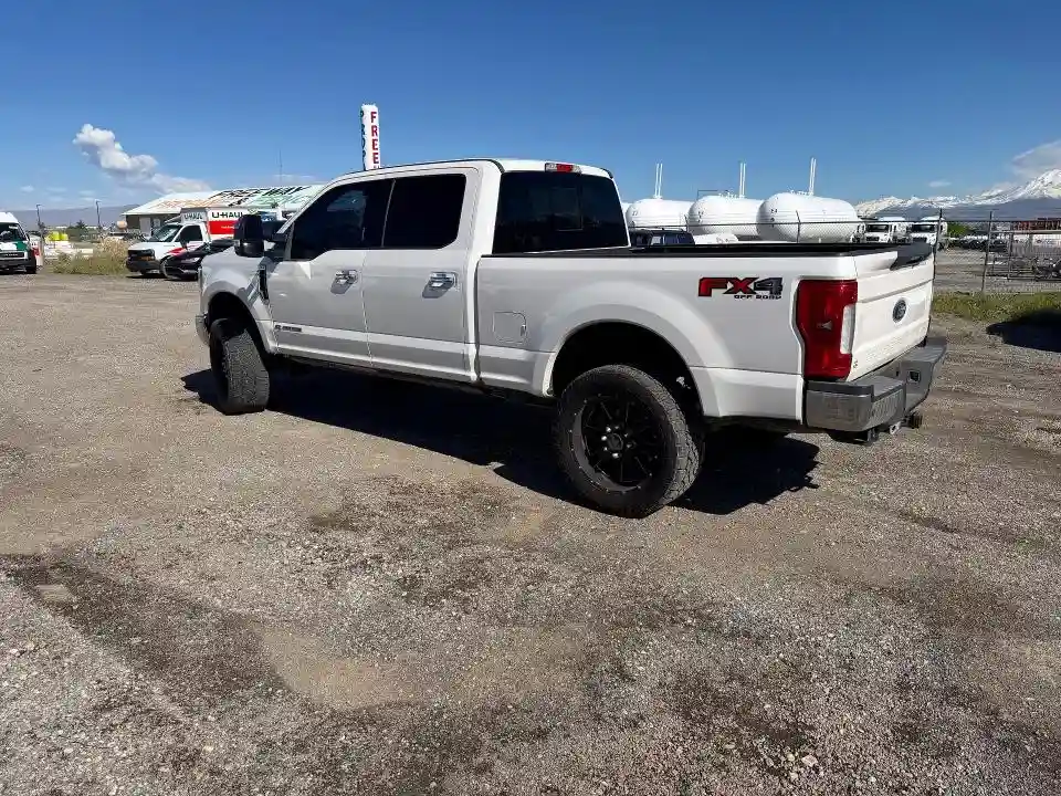 1FT7W2BT5HEE12459 2017 FORD F250-2