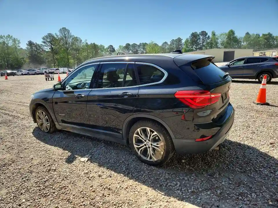 WBXHT3C32GP882133 2016 BMW X1-1