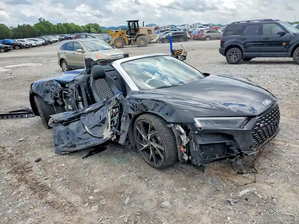 WUABACFX9M7901086 2021 AUDI R8-3