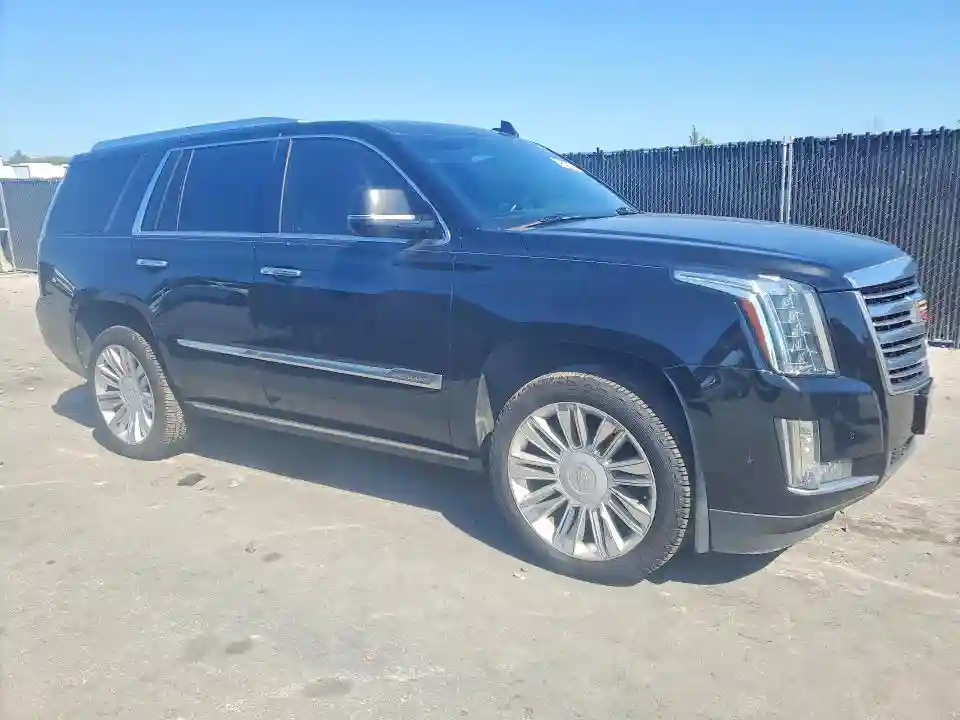 1GYS4DKJ3KR149523 2019 CADILLAC ESCALADE-3