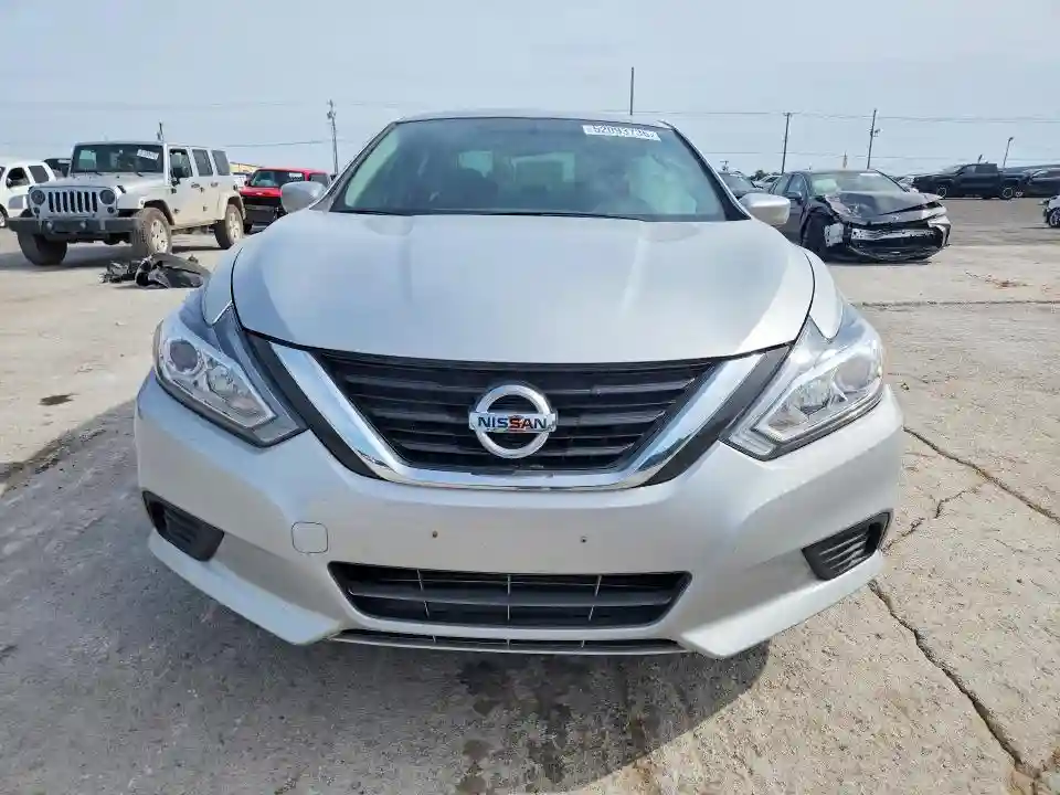 1N4AL3AP4HN342791 2017 NISSAN ALTIMA-4