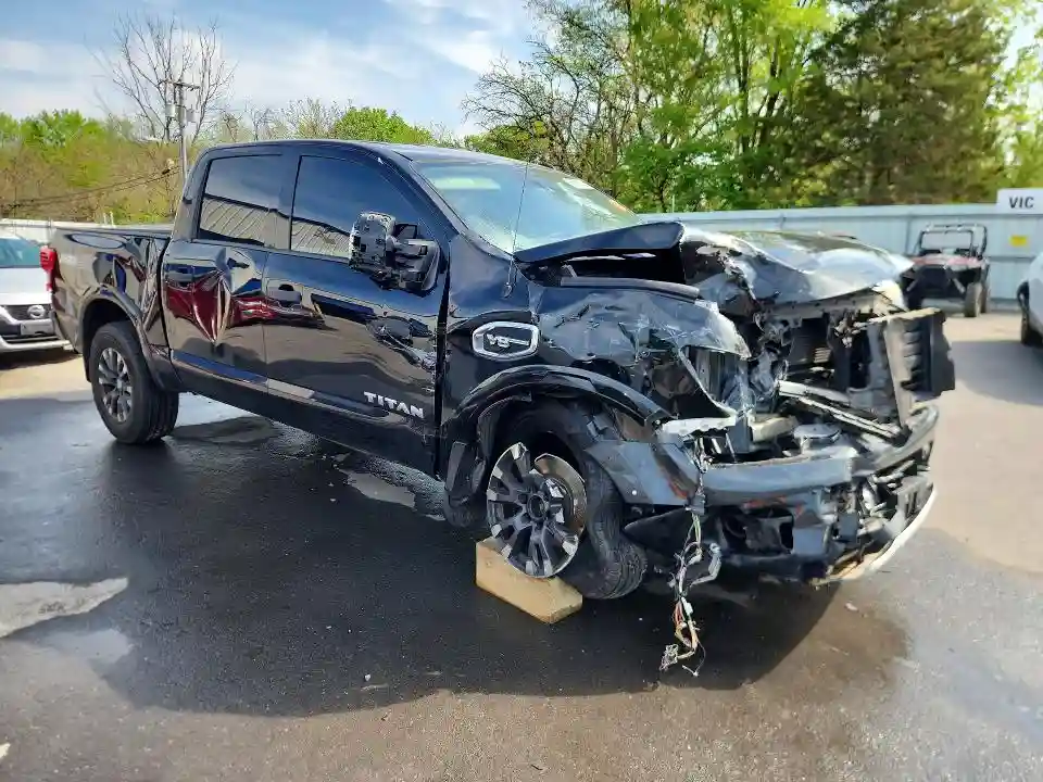 1N6AA1E50HN519301 2017 NISSAN TITAN-3