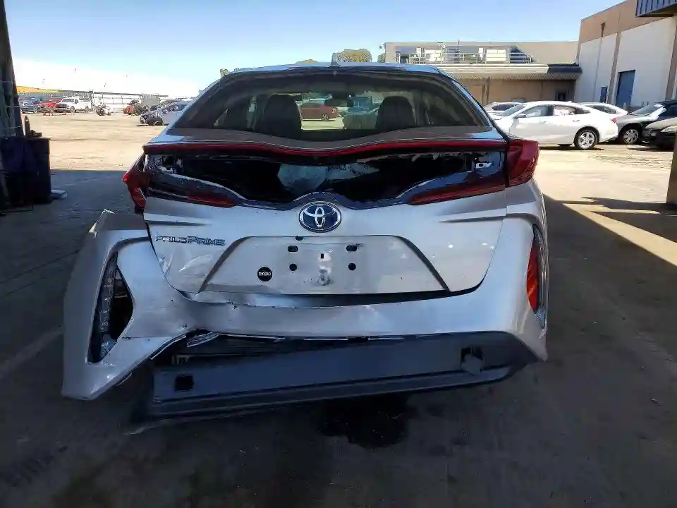 JTDKARFP3H3056331 2017 TOYOTA PRIUS PRIM-5