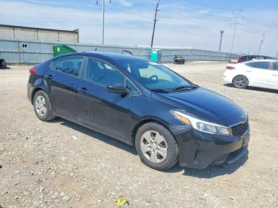 3KPFL4A75HE049315 2017 KIA FORTE-3