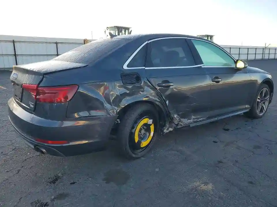 WAULMAF42JA074319 2018 AUDI A4-2