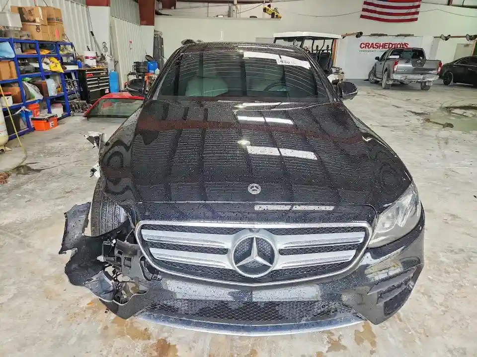 WDDZF4JB9KA682893 2019 MERCEDES-BENZ E-CLASS-4