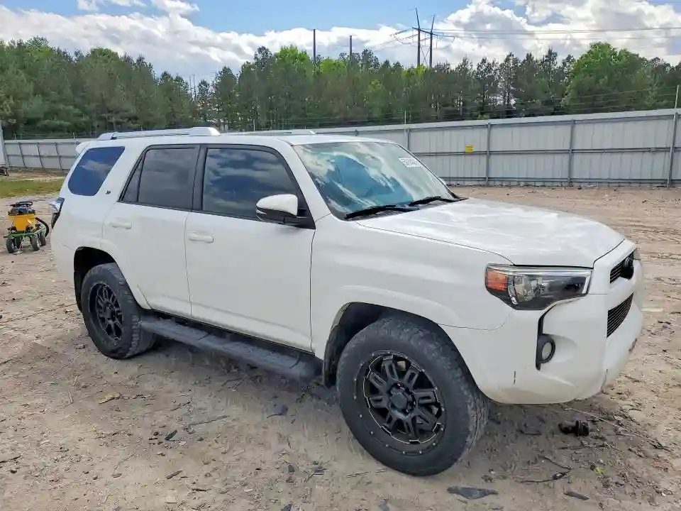 JTEBU5JR7H5437138 2017 TOYOTA 4RUNNER-3