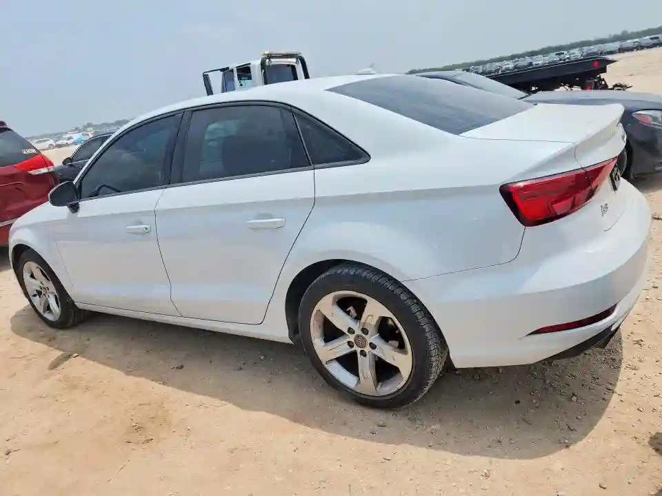 WAUAUHFF1H1077840 2017 AUDI A3-1