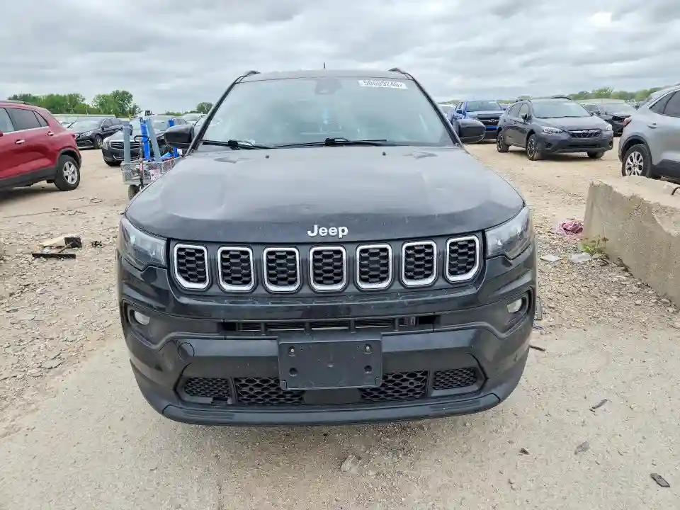 3C4NJDBN6RT100459 2024 JEEP COMPASS-4