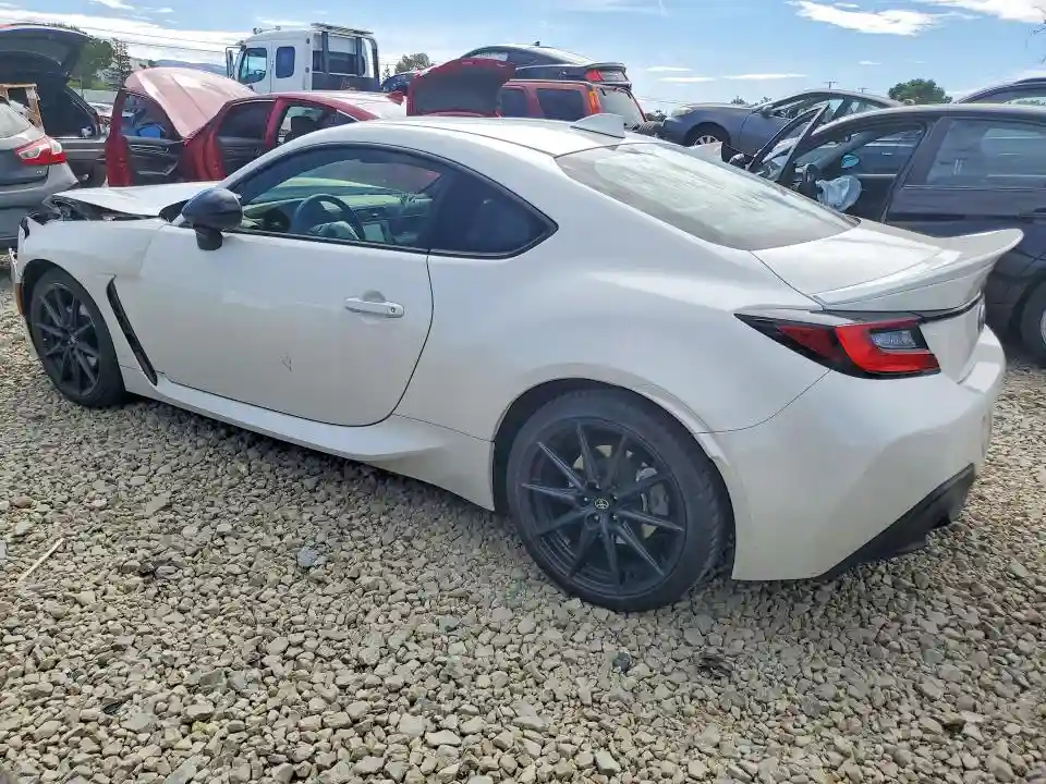 JF1ZNBE16P9764727 2023 TOYOTA GR 86 PREM-1