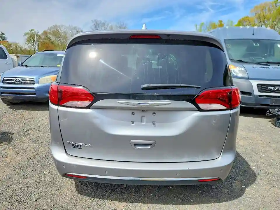2C4RC1BG4HR824034 2017 CHRYSLER PACIFICA-5