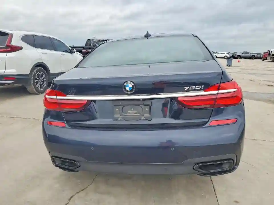 WBA7F0C5XJGM24179 2018 BMW 7 SERIES-5