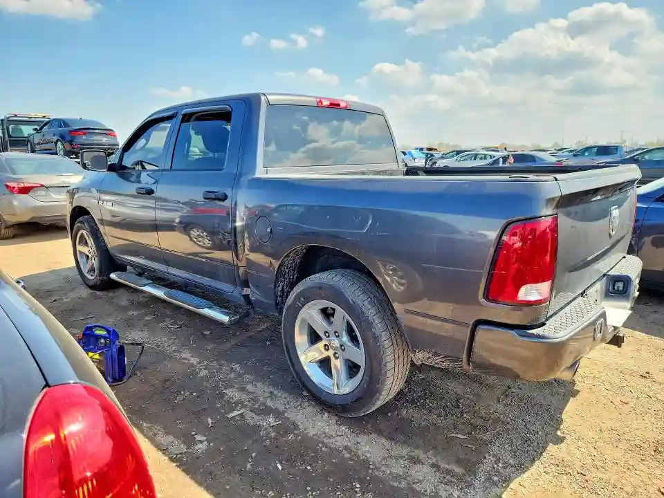 3C6RR7KTXHG556229 2017 RAM 1500-1