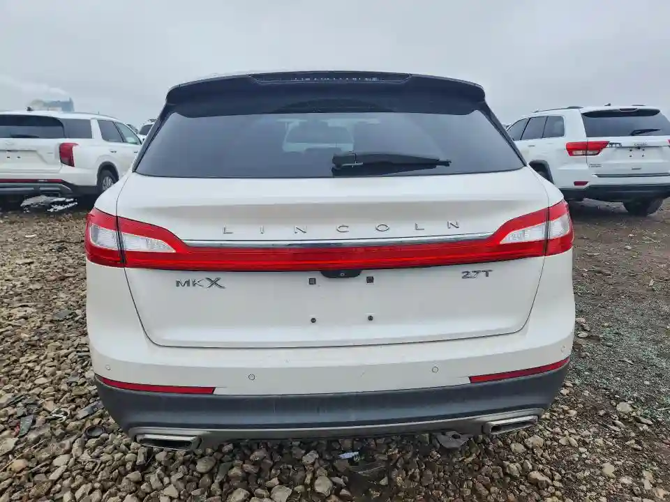2LMPJ6LP5HBL18388 2017 LINCOLN MKX-5