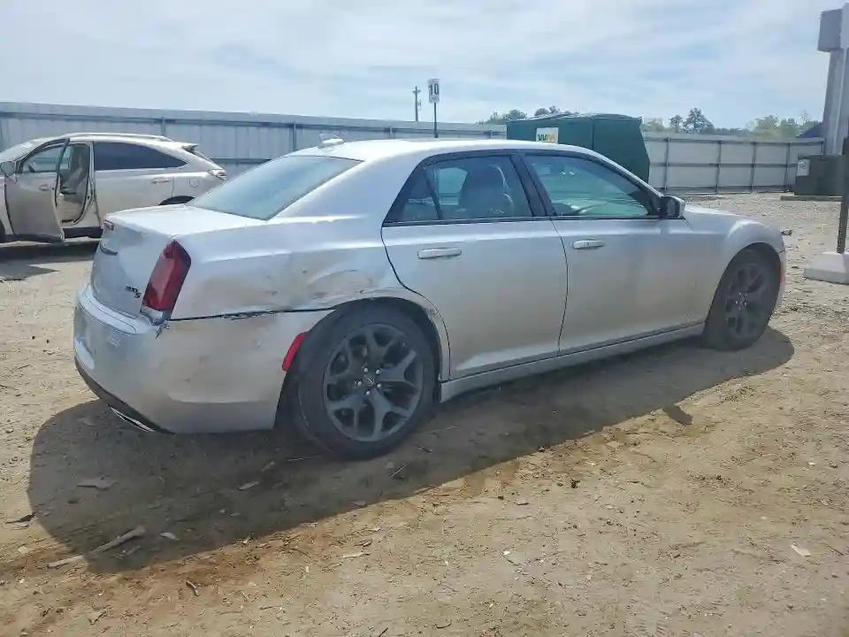2C3CCABG4NH225811 2022 CHRYSLER 300-2