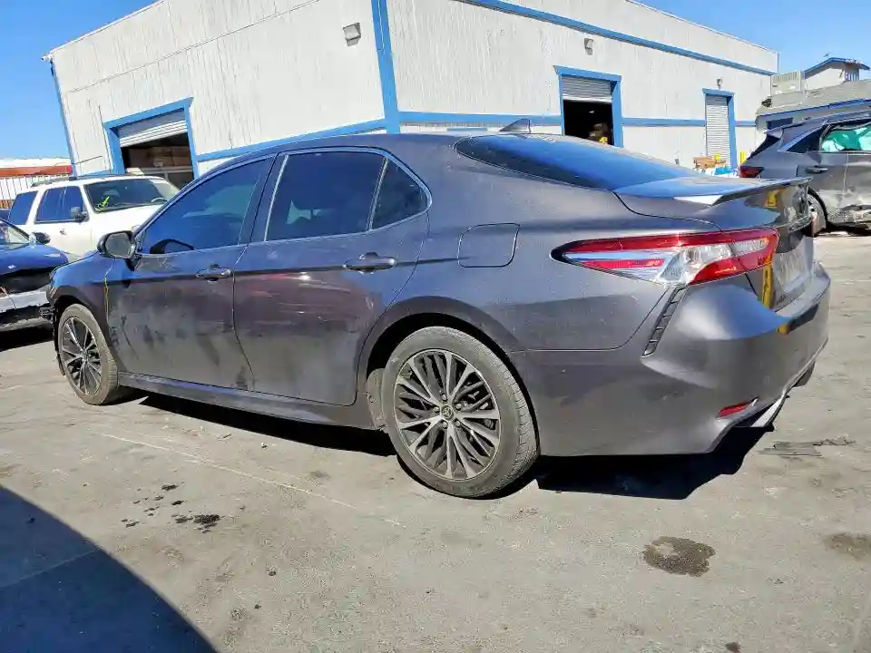 4T1G11AK2LU504639 2020 TOYOTA CAMRY-1
