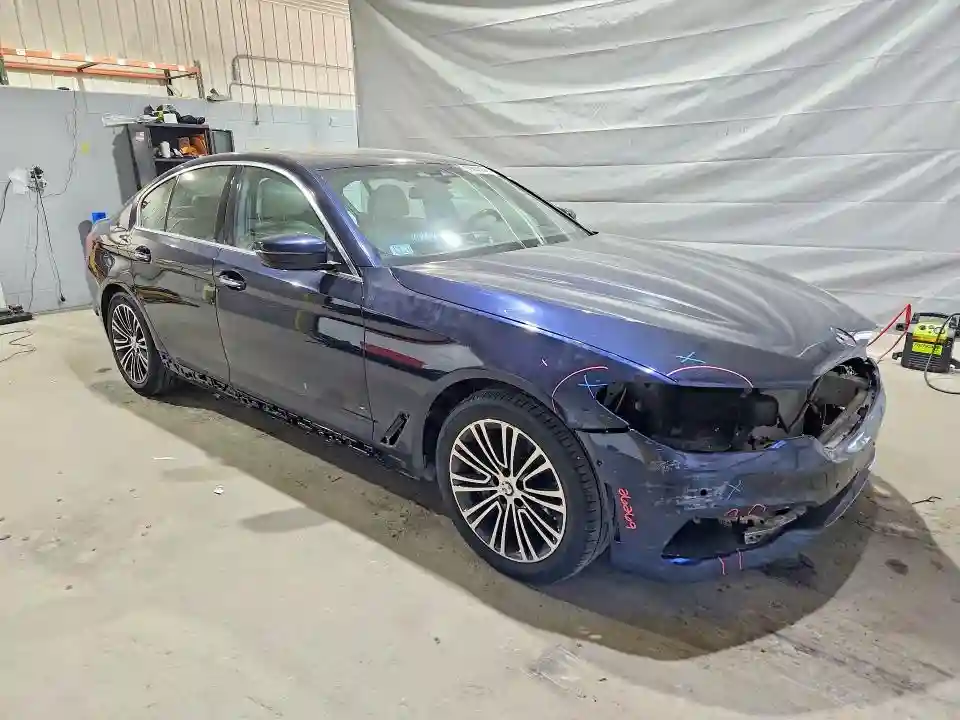 WBAJE7C51JWD53108 2018 BMW 5 SERIES-3
