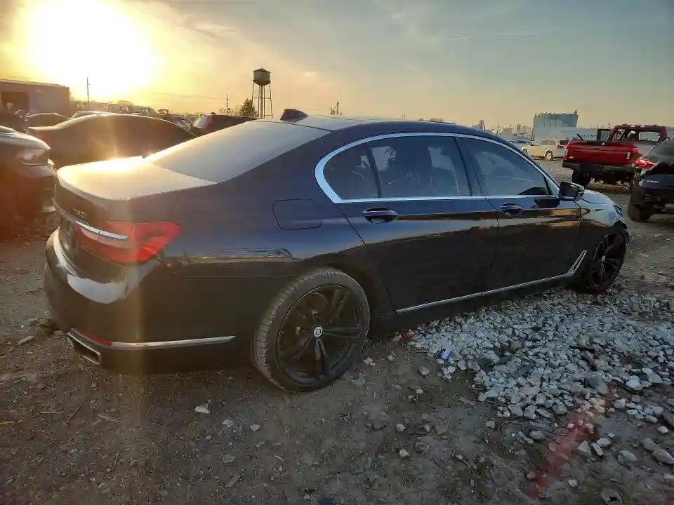 WBA7F2C5XGG417172 2016 BMW 7 SERIES-2