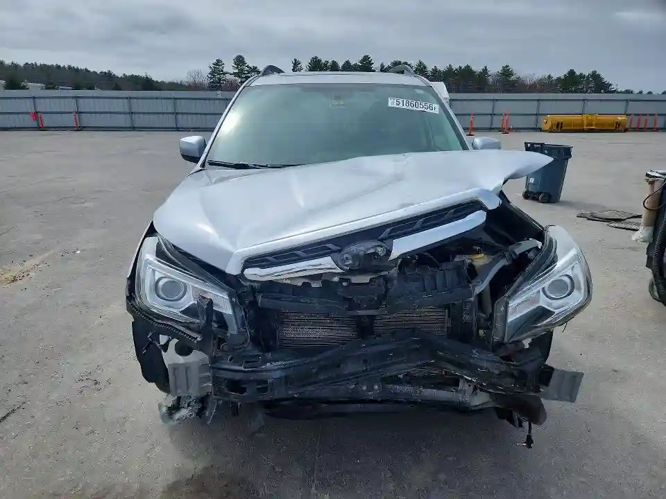 JF2SJARC1HH436945 2017 SUBARU FORESTER-4