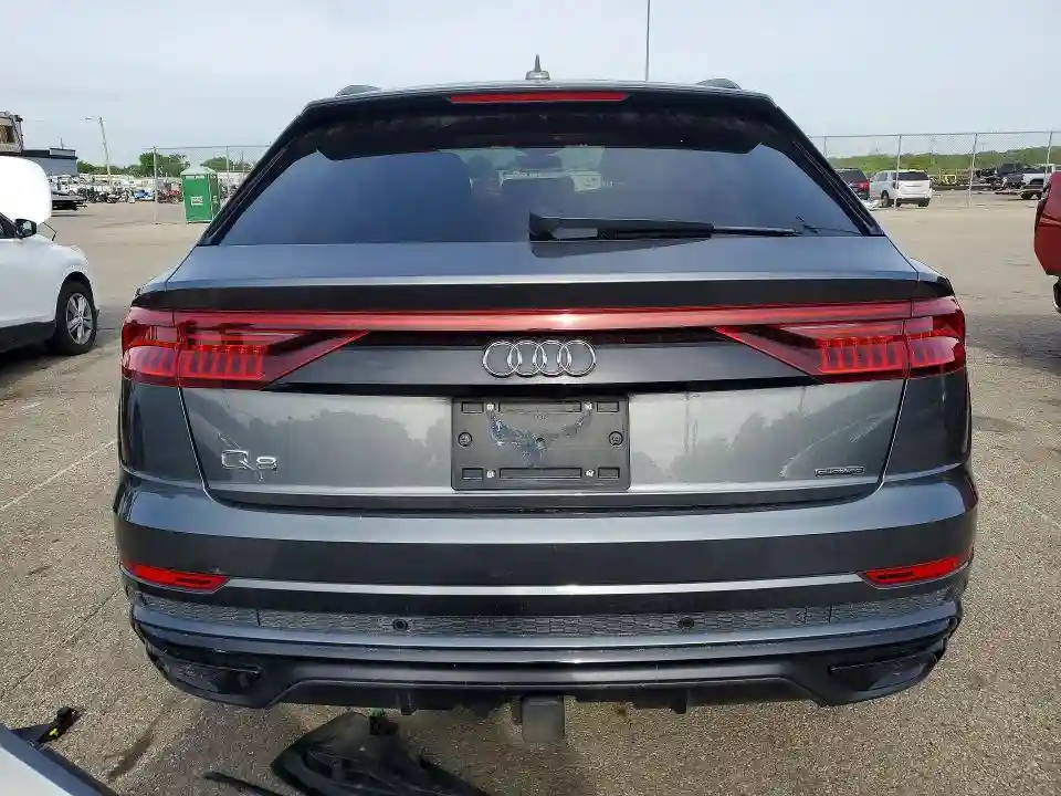 WA1EVAF10KD030666 2019 AUDI Q8-5