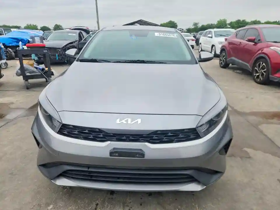 3KPF24AD8PE691566 2023 KIA FORTE-4