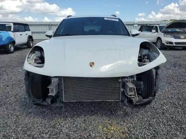 WP1AA2A53JLB03192 2018 PORSCHE MACAN-4