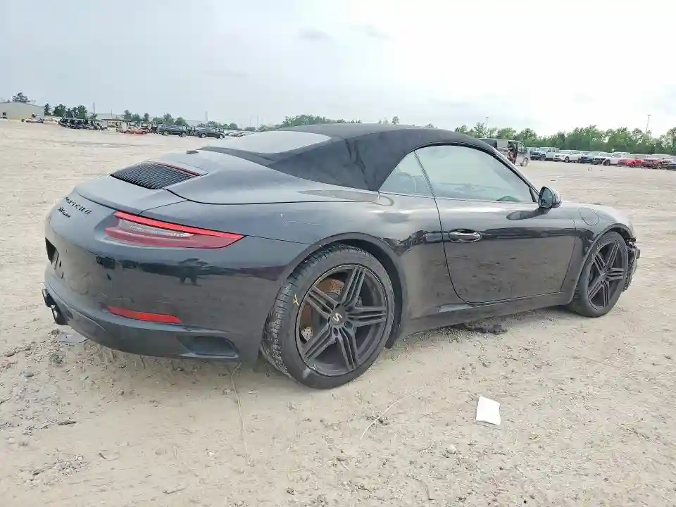 WP0CA2A90HS142481 2017 PORSCHE 911-2