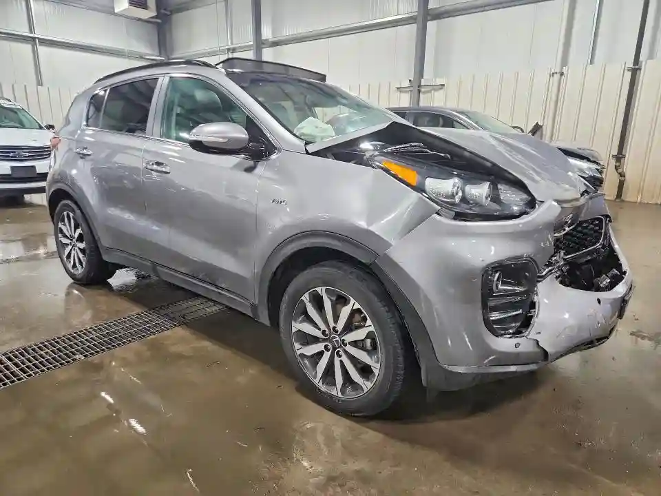 KNDPNCAC3J7360205 2018 KIA SPORTAGE-3