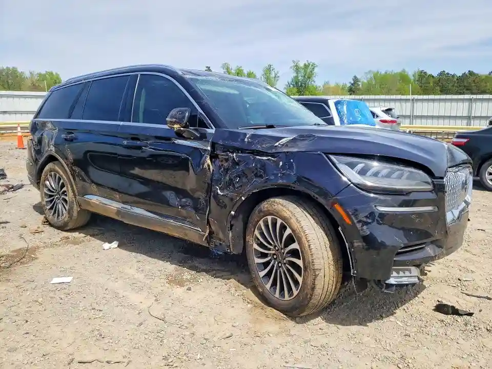 5LM5J7XC4MGL18477 2021 LINCOLN AVIATOR-3