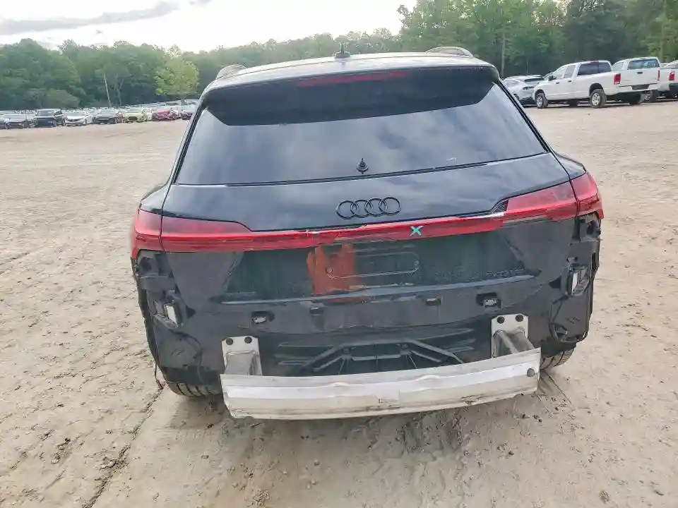 WA1VABGE4NB040748 2022 AUDI E-TRON-5
