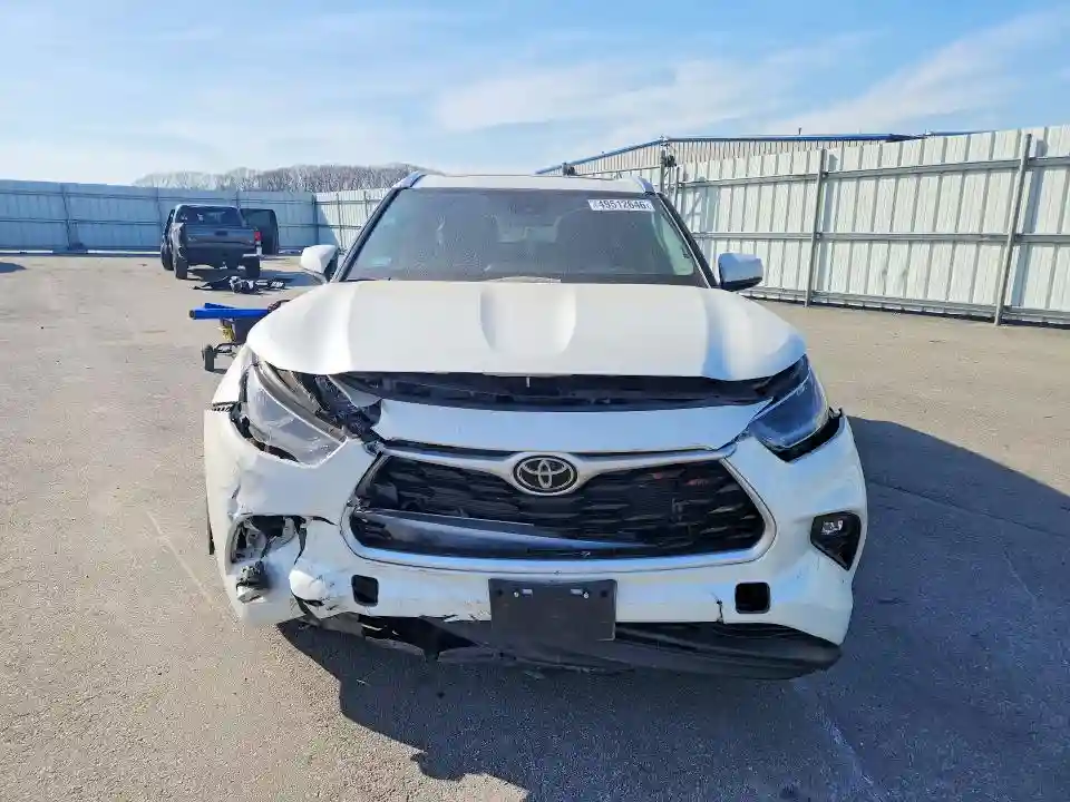 5TDGZRBH6MS130251 2021 TOYOTA HIGHLANDER-4