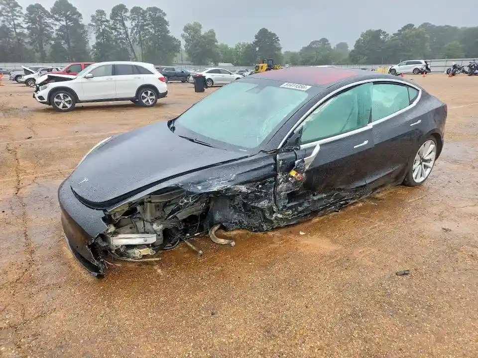 5YJ3E1EB3JF135054 2018 TESLA MODEL 3-0