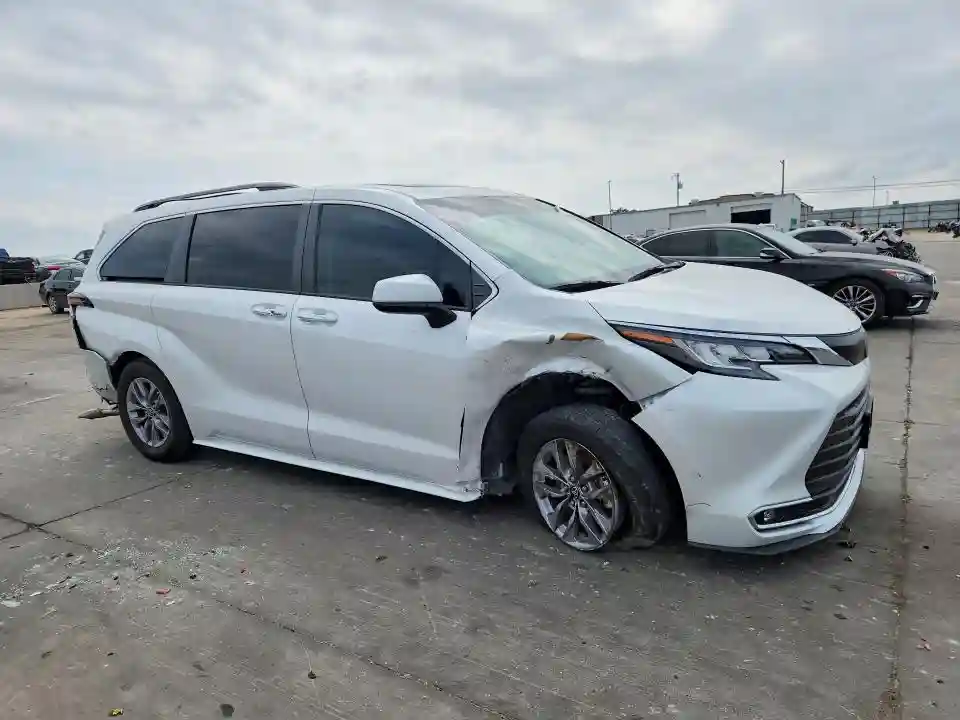 5TDYRKEC5PS159045 2023 TOYOTA SIENNA-3