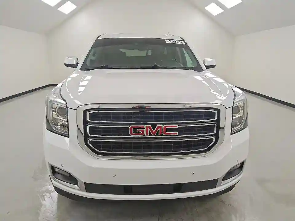 1GKS1GKC6JR374667 2018 GMC YUKON-4