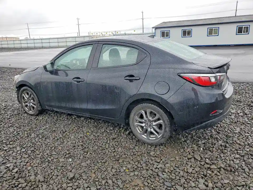 3MYDLBYV7KY503197 2019 TOYOTA YARIS-1