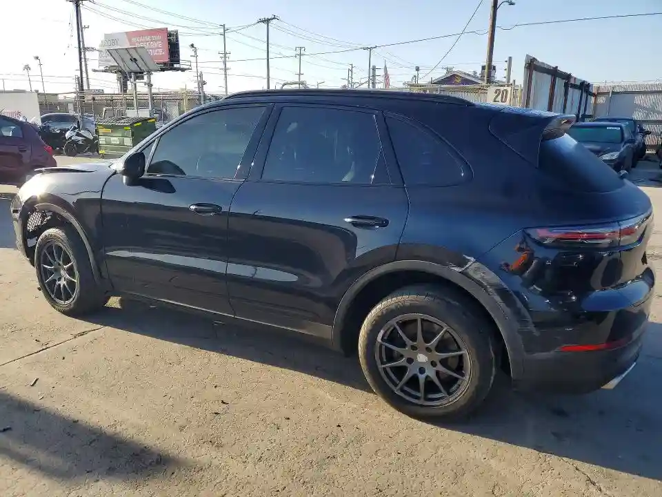 WP1AA2AY7LDA08867 2020 PORSCHE CAYENNE-1