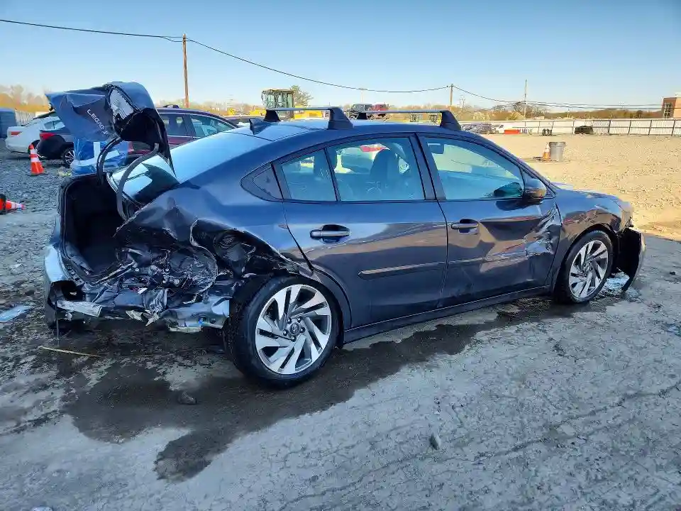 4S3BWAN68P3016451 2023 SUBARU LEGACY-2
