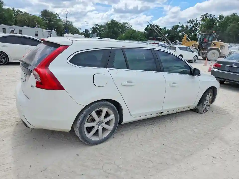 YV140MEK2G1301998 2016 VOLVO V60-2