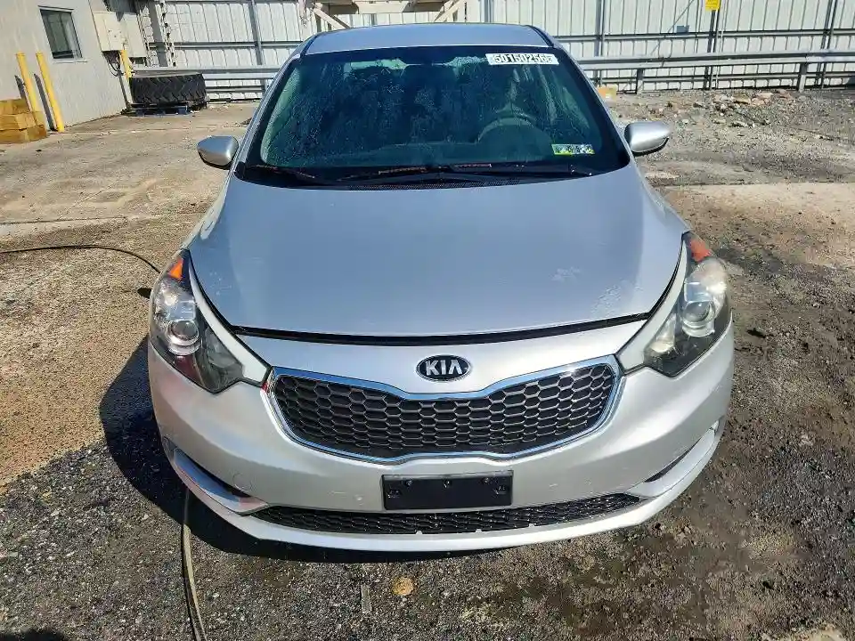 KNAFK4A61G5527439 2016 KIA FORTE-4