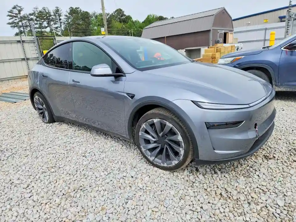 7SAYGDEE7TA627620 2026 TESLA MODEL Y-3