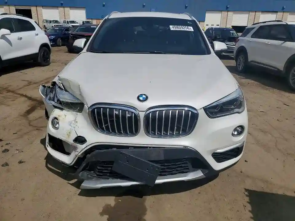 WBXHT3C30H5F75396 2017 BMW X1-4