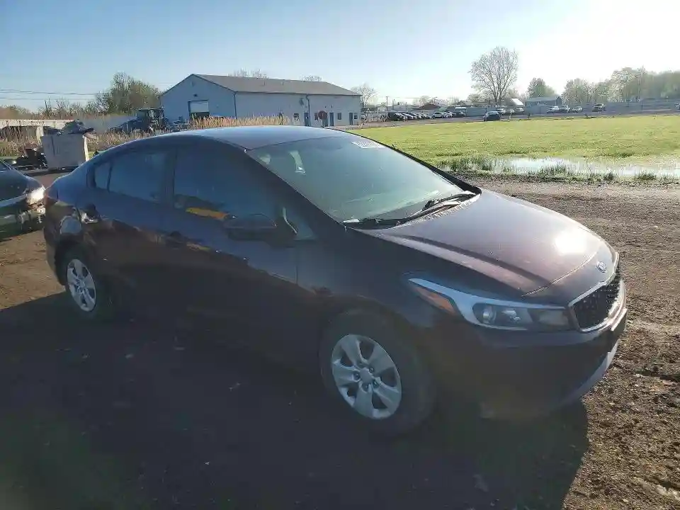 3KPFK4A76HE050220 2017 KIA FORTE-3