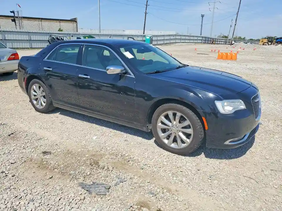 2C3CCAKG7JH250535 2018 CHRYSLER 300-3