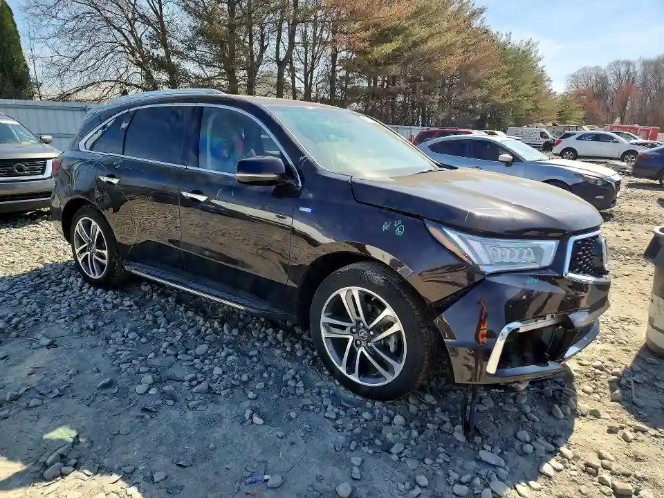 5J8YD7H77JL000998 2018 ACURA MDX-3