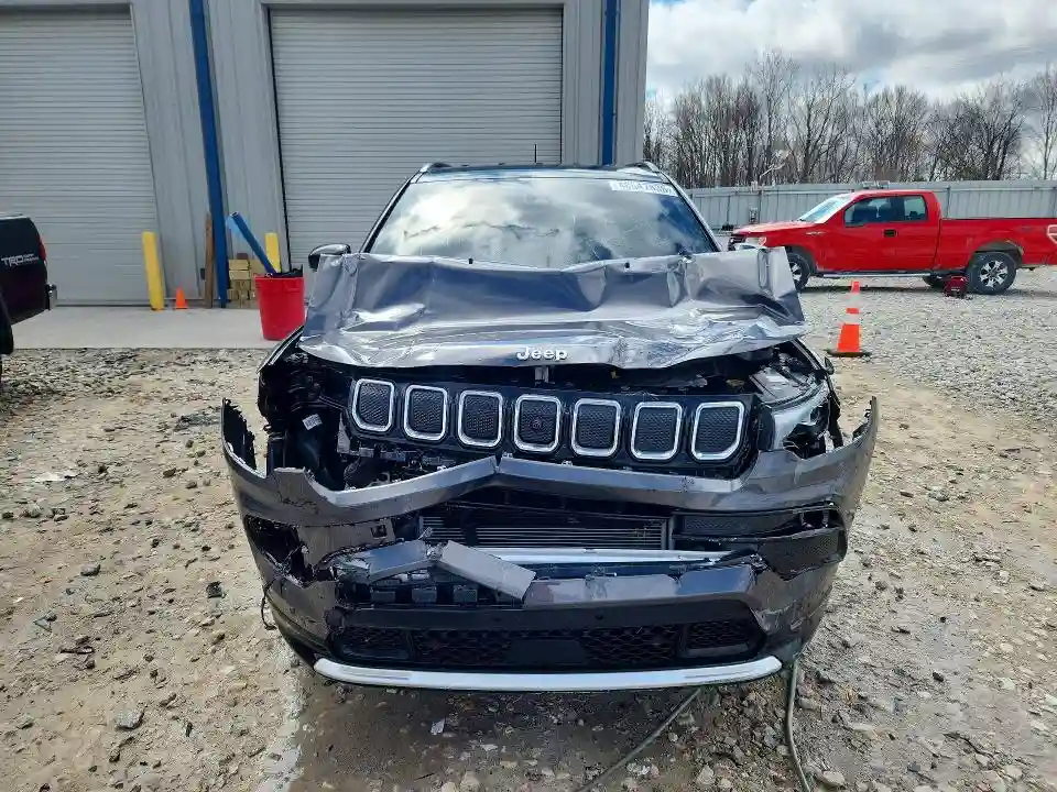3C4NJDCB0NT149753 2022 JEEP COMPASS-4