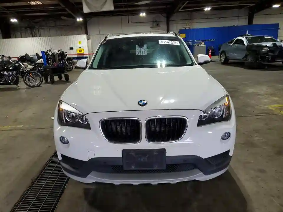 WBAVL1C50FVY34661 2015 BMW X1-4
