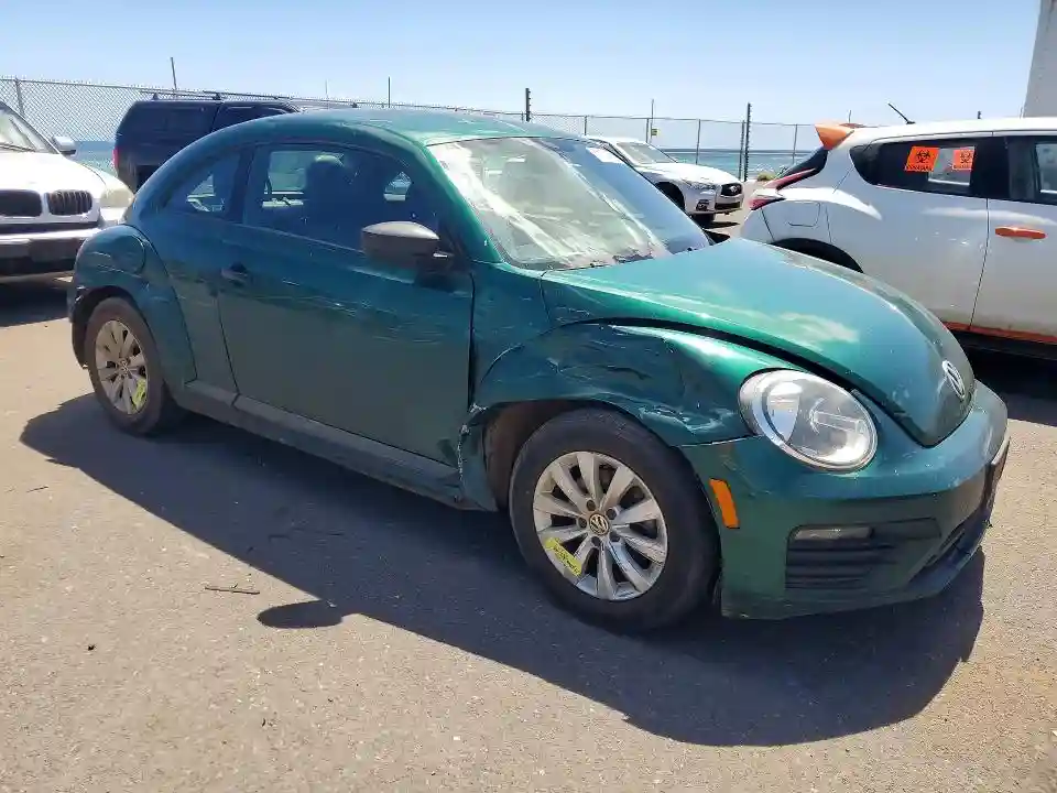 3VWF17AT7HM618625 2017 VOLKSWAGEN BEETLE-3