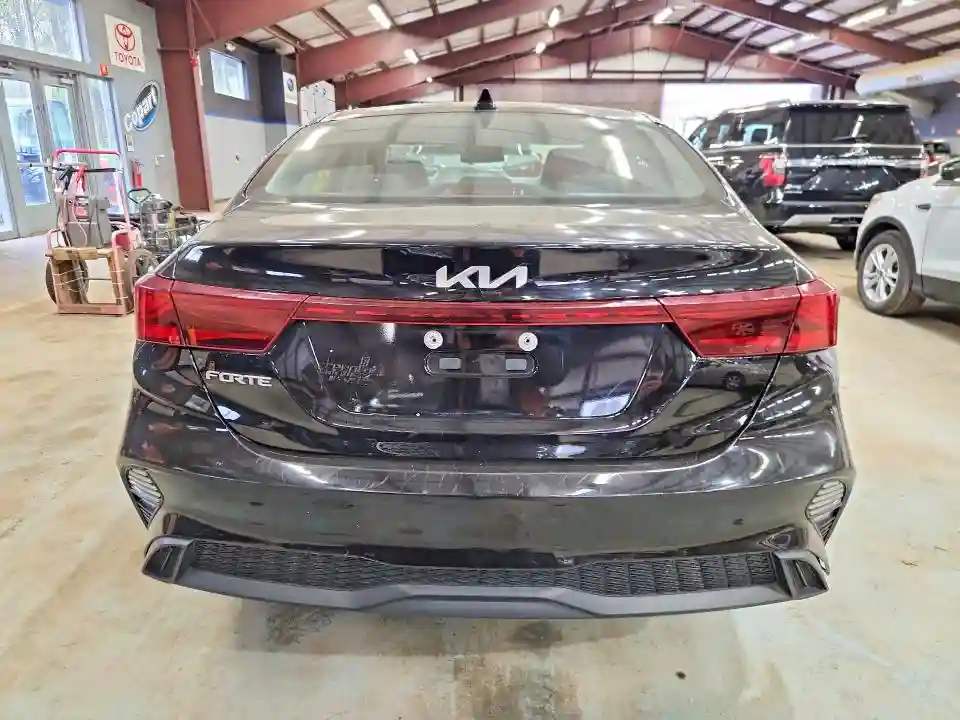 3KPF24AD1PE538382 2023 KIA FORTE-5