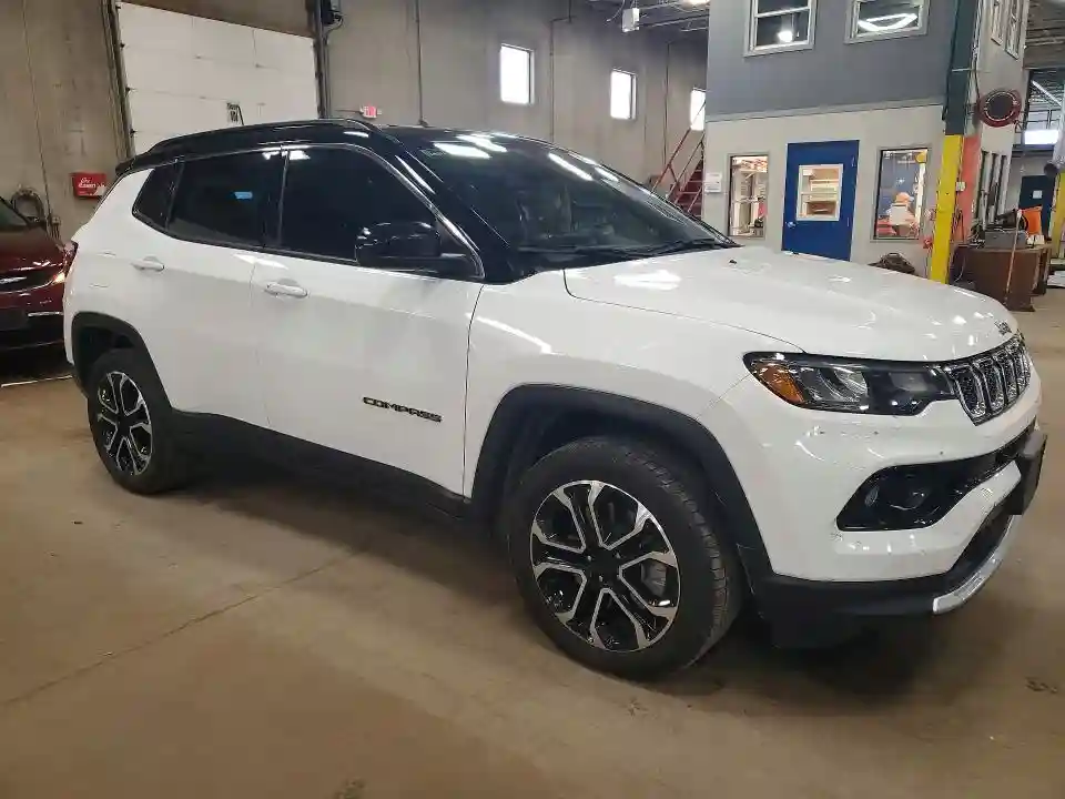 3C4NJDCN7PT533235 2023 JEEP COMPASS-3